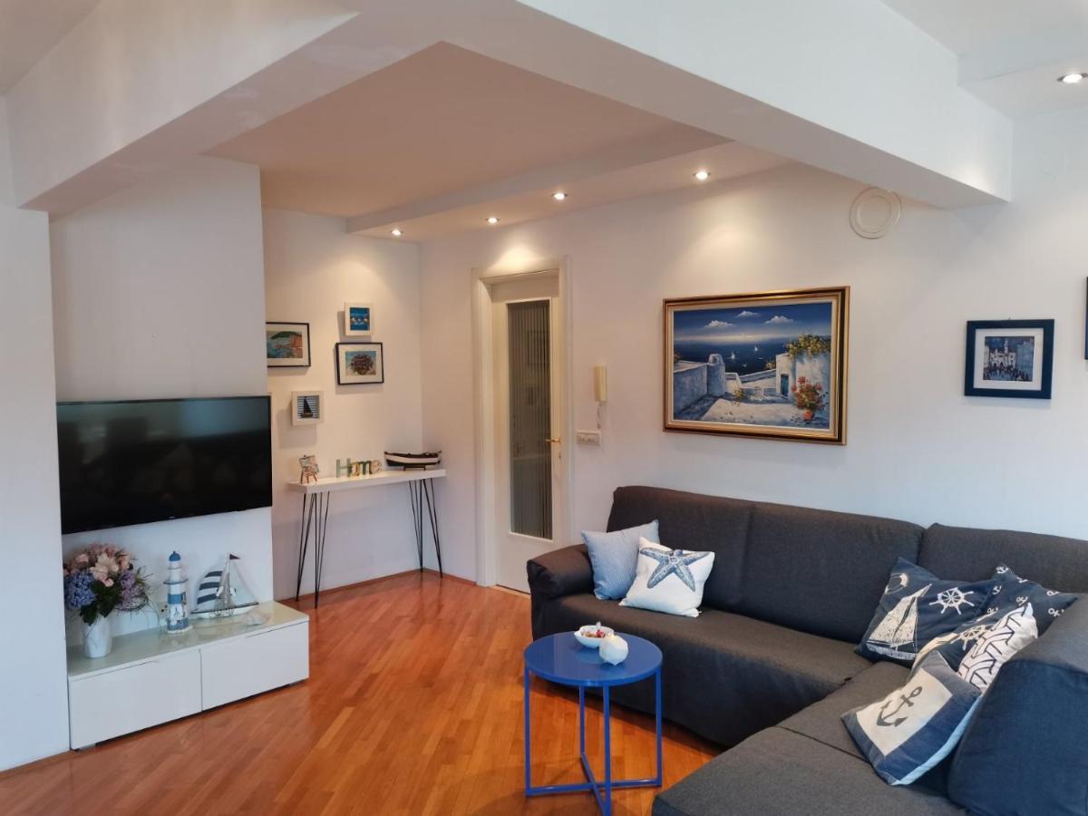 1 Apartmant & 1 Delux With Bathroom Appartamento Ragusa