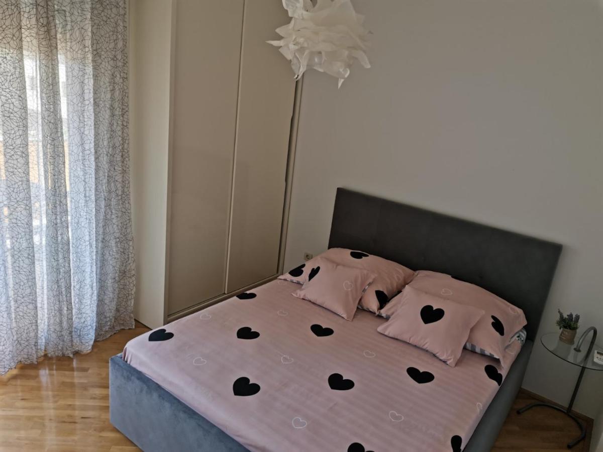 1 Apartmant & 1 Delux With Bathroom Ragusa