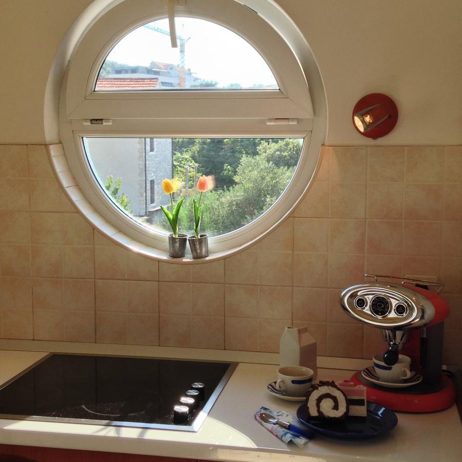1 Apartmant & 1 Delux With Bathroom Apartment *