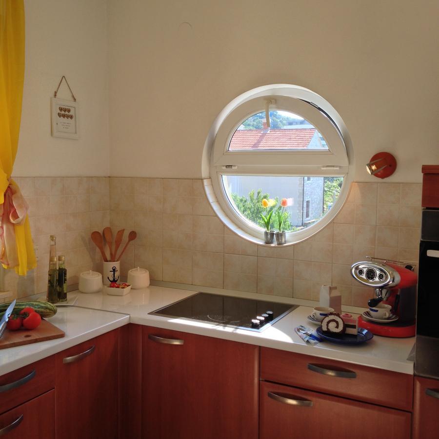 1 Apartmant & 1 Delux With Bathroom Appartamento